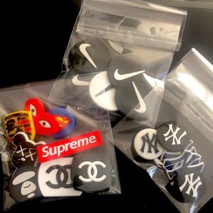 Lot of 18 croc Jibbitz